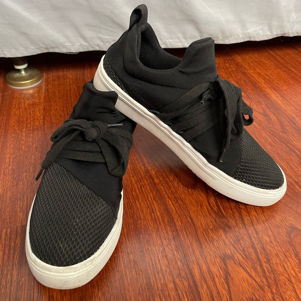 Steve Madden Sneakers
